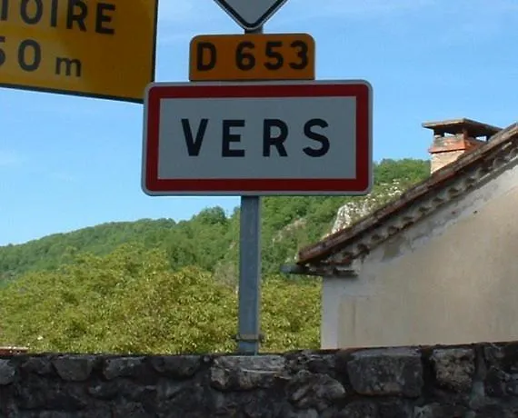 Maison Medievale Avec Jardin Dans Charmant Village Vers  France