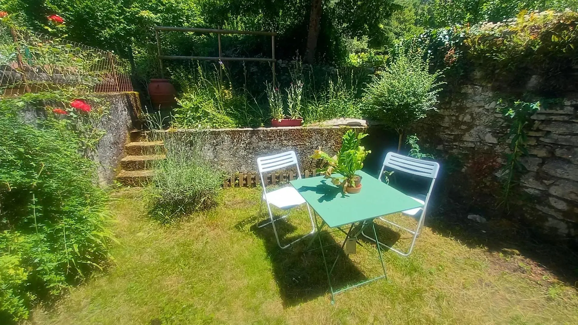 Maison Medievale Avec Jardin Dans Charmant Village Vers  0*, Vers (Lot) Fransa
