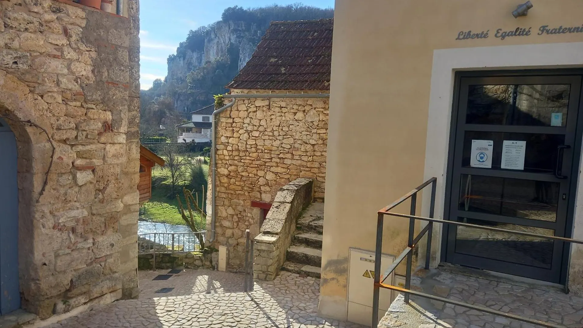 Maison Medievale Avec Jardin Dans Charmant Village Vers  Tatil Evi Vers (Lot)